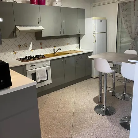Maison Agreable Dans Lotissement Avec Jardin Villa Mions